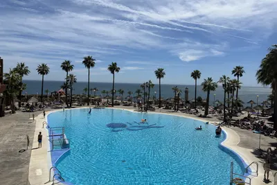 Hôtel Holiday World Polynesia 4*