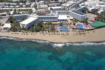 Vik Hôtel San Antonio 4*