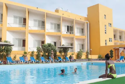 Hôtel Oasis Porto Grande 4*