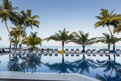 Hôtel Meeru Island 4*