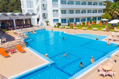 Hôtel Evi 3*