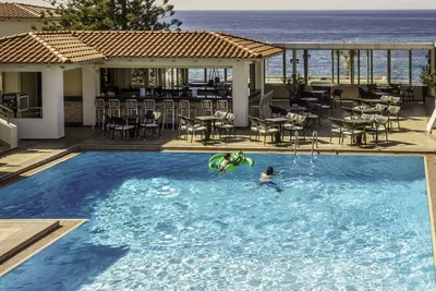 Hôtel Castello Village 4*