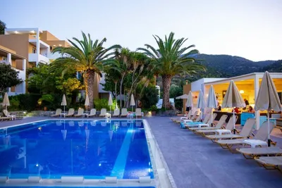 Xidas Garden Hôtel 4*