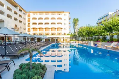 Hôtel Theartemis Palace 4*