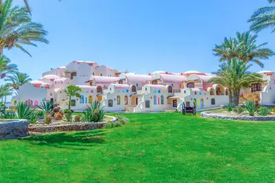 Hôtel Protels Beach Club et Spa 4*
