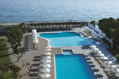 Hôtel Atlantica Akti Zeus 4*