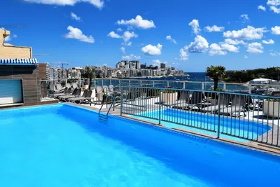 Bayview Hotel 3*