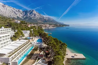 BlueSun Hôtel Berulia 5*