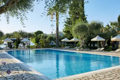 Hôtel Delfinia 4*