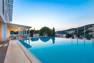 Hôtel Uvala 4*