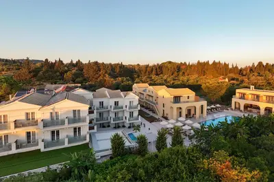 Hôtel Ekati Mare Life Style Beach Resort 4*