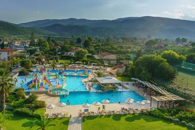 Hôtel Cronwell Platamon Resort 5*
