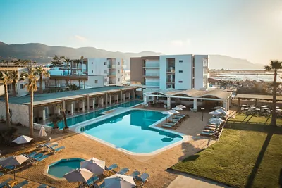 Hôtel Malia Bay 4*