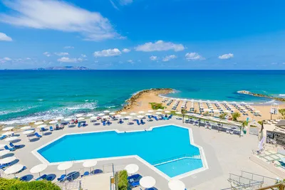 Hôtel Themis Beach 4*