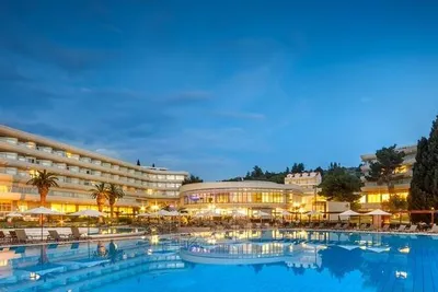 Hôtel Remisens Hotel Albatros 4*