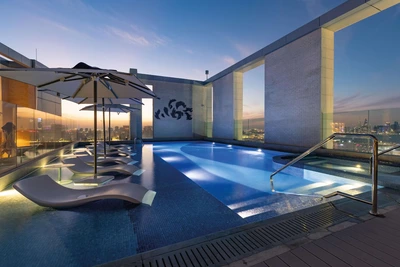 Hôtel Embassy Suites by Hilton Doha Old Town 4*