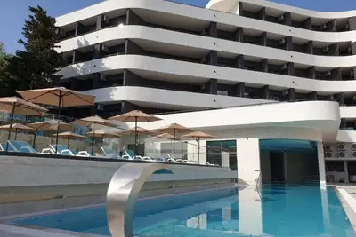 Hôtel Montenegrina 4*