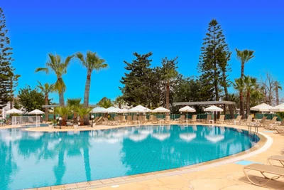 Antigoni Hôtel 3*