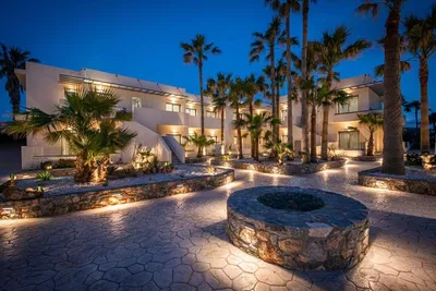 Hôtel Saint George Gournes Bay 4*