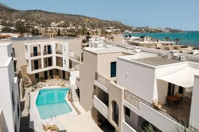 Nami Hotel & Suites 4*