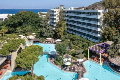Hôtel Dionysos 4*