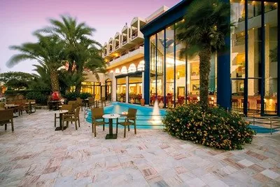 Hôtel Kresten Palace 4*