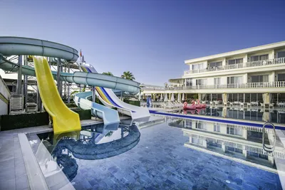 SL La Perla Hôtel 4*