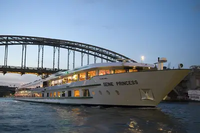 Croisière sur le MS Seine Princess : Week-end de fête en croisière sur la Seine