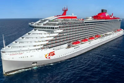 Croisière sur le Scarlet Lady : Italie, France