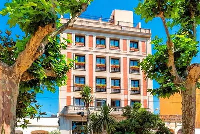 Hôtel 30º Hotels - Espanya Calella 3*