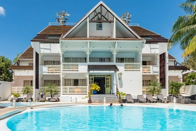 Hôtel Le Nautile Beachfront 3*