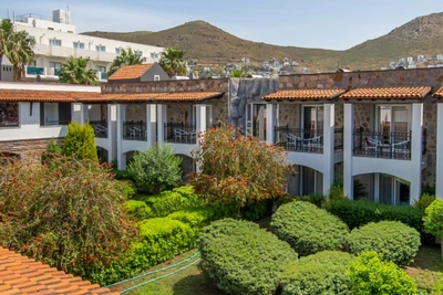 Hôtel Mondi Club Tiana Beach Resort 4*