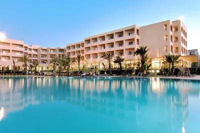 Hôtel Rosa Beach 4*