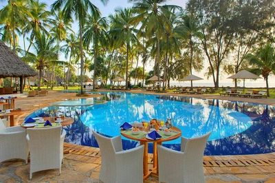 Ôclub Select BlueBay Beach Resort & Spa 5*