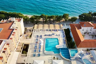 Hôtel Bluesun Alga 4*