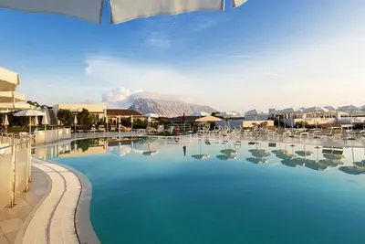 Hôtel Grande Baia Resort & Spa 4*