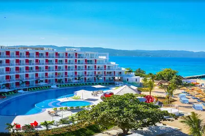 Hôtel Grand Decameron Cornwall Beach 4*