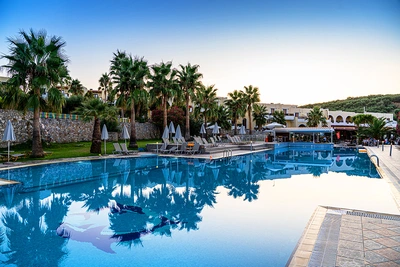 Hôtel Almyrida Village & Waterpark 4*