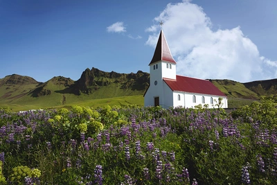 City Break à Reykjavik - À la Recherche du Soleil de Minuit (excursions incluses)