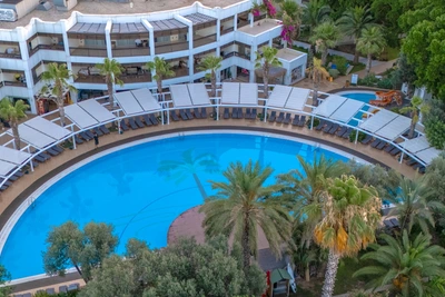 Hôtel Latanya Park Resort 4*