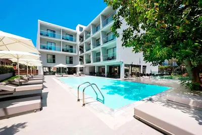 Boutique Hôtel Oktober Downtown 3*