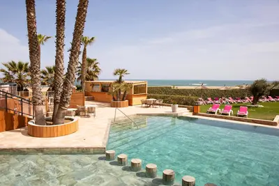 Grand Hôtel Les Flamants Roses 4*