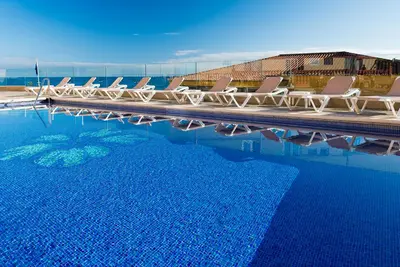 Hôtel Monopol 3*