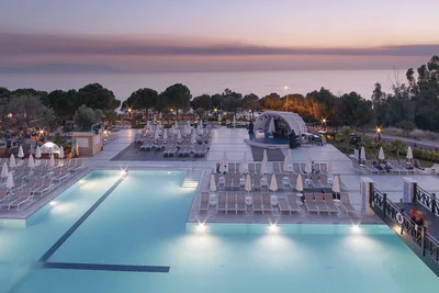 Hôtel Ramada Resort Kusadasi & Golf 5*