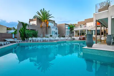 Hôtel Nefeli 4*