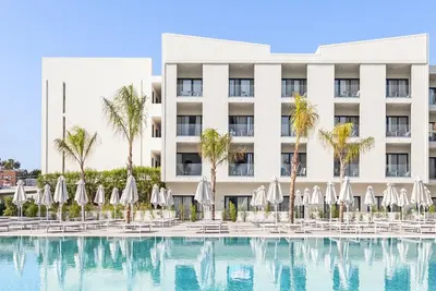 Ôclub Experience Blue Sea Holiday Village 4*