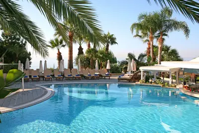 Hôtel Mediterranean Beach Hotel