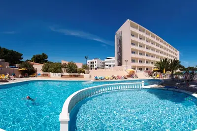 Hôtel Invisa Ereso