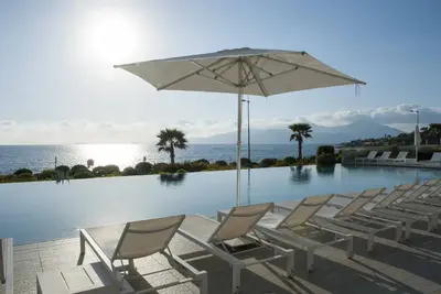Hôtel Radisson Blu Resort & Spa Ajaccio Bay (vol inclus)