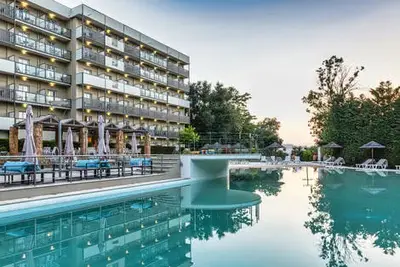 Hôtel Ariti Grand Hotel